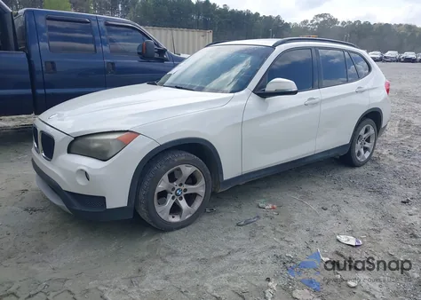 2013 BMW X1 Sdrive28I из США, поврежденный, VIN WBAVM1C59DVW44965